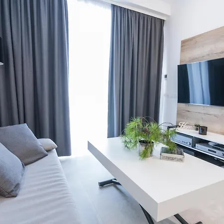 Apartman Amore * 巴什卡沃达